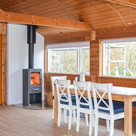 Beautiful In W/ 2 Bedrooms Nordenbro Vesteregn